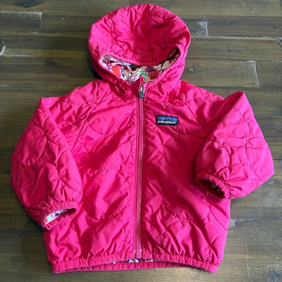 Patagonia Other - Patagonia Reversible Quilted Pink Leaves Hooded Jacket Bird Toddler 12-18 months